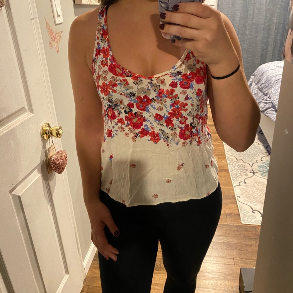 Kimchi Blue beautiful floral tank top